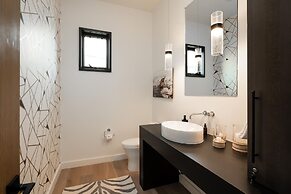 12a Treeline 5 Bedroom Townhouse by Moonlight Basin Lodging