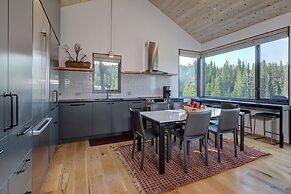 17 Lake Cabin 3 Bedroom Home by Moonlight Basin Lodging