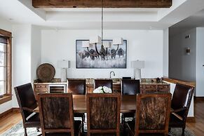 Luxury Suite 6a 3 Bedroom Condo by Moonlight Basin Lodging