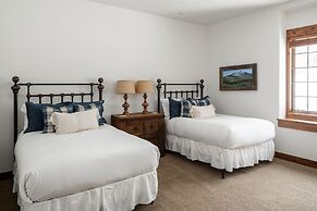 Luxury Suite 6a 3 Bedroom Condo by Moonlight Basin Lodging