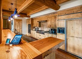 Penthouse 3 3 Bedroom Lodge by Moonlight Basin Lodging