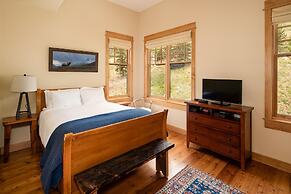 Penthouse 3 3 Bedroom Lodge by Moonlight Basin Lodging