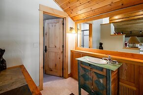 Penthouse 3 3 Bedroom Lodge by Moonlight Basin Lodging