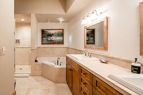 Penthouse 3 3 Bedroom Lodge by Moonlight Basin Lodging