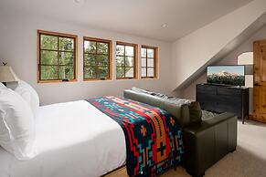 7 Gambler 4 Bedroom Home by Moonlight Basin Lodging