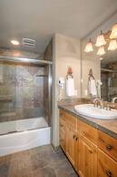 7 Gambler 4 Bedroom Home by Moonlight Basin Lodging