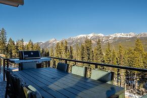 9 Deep Forest Drive 6 Bedroom Home by Moonlight Basin Lodging