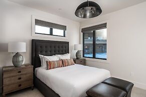 9 Deep Forest Drive 6 Bedroom Home by Moonlight Basin Lodging