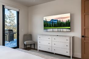9 Deep Forest Drive 6 Bedroom Home by Moonlight Basin Lodging