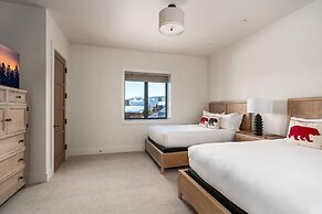 9 Deep Forest Drive 6 Bedroom Home by Moonlight Basin Lodging