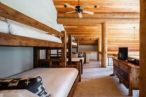 Penthouse 1 3 Bedroom Lodge by Moonlight Basin Lodging