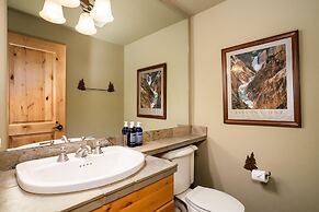 6 Mountain Home Road 4 Bedroom Home by Moonlight Basin Lodging