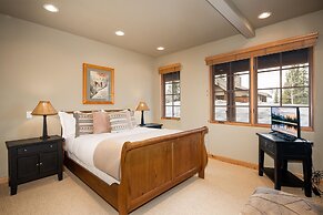 6 Mountain Home Road 4 Bedroom Home by Moonlight Basin Lodging