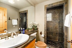 3 Bandit Way 4 Bedroom Home by Moonlight Basin Lodging