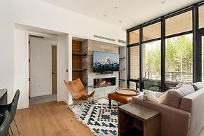 221 Lakelodge 2 Bedroom Condo by Moonlight Basin Lodging