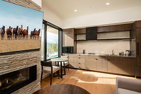 223 Lakelodge 1 Bedroom Condo by Moonlight Basin Lodging