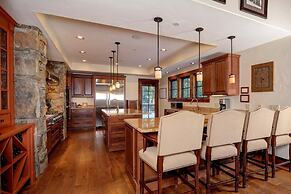 20 Peaks View 4 Bedroom Home by Moonlight Basin Lodging