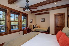 20 Peaks View 4 Bedroom Home by Moonlight Basin Lodging
