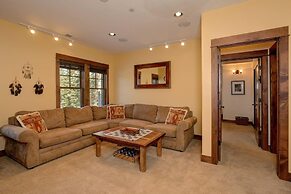 20 Peaks View 4 Bedroom Home by Moonlight Basin Lodging