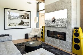 232 Lakelodge 3 Bedroom Condo by Moonlight Basin Lodging