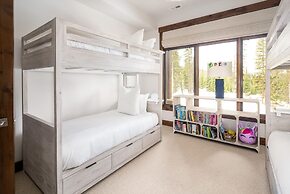 4 Diversion Lane 6 Bedroom Home by Moonlight Basin Lodging