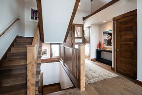 4 Diversion Lane 6 Bedroom Home by Moonlight Basin Lodging