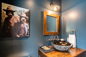 4 Diversion Lane 6 Bedroom Home by Moonlight Basin Lodging