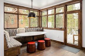 4 Diversion Lane 6 Bedroom Home by Moonlight Basin Lodging