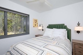 27 Lake Cabin 3 Bedroom Home by Moonlight Basin Lodging