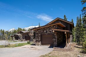 8 Alpine Bend 3 Bedroom Home by Moonlight Basin Lodging