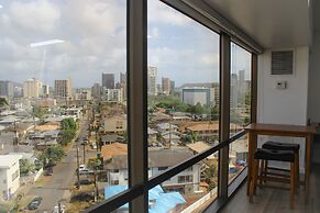 Renovated Modern & Minimalist Century City Studio Condo by RedAwning