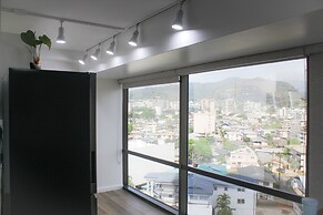 Renovated Modern & Minimalist Century City Studio Condo by RedAwning