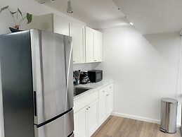 Renovated Modern & Minimalist Century City Studio Condo by RedAwning