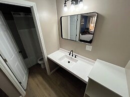 Valley Inn and Suites