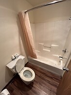 Valley Inn and Suites