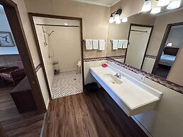 Valley Inn and Suites