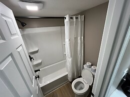 Valley Inn and Suites