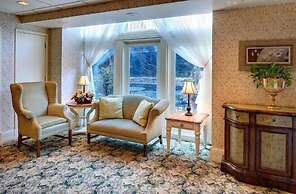 Nicollet Island Inn