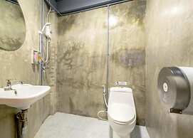 Episode 11 Hostel Sukhumvit