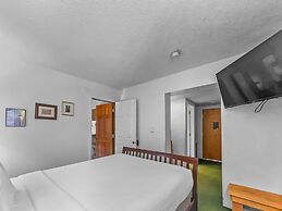 Cm425 Copper Mtn Inn 5 Bedroom Condo by RedAwning