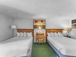 Cm425 Copper Mtn Inn 5 Bedroom Condo by RedAwning