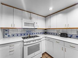 Cm425 Copper Mtn Inn 5 Bedroom Condo by RedAwning