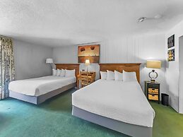 Cm425 Copper Mtn Inn 5 Bedroom Condo by RedAwning