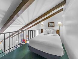 Cm425 Copper Mtn Inn 5 Bedroom Condo by RedAwning