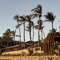 Apenunga Eco Hotel