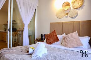 The Shore by Homesuite'