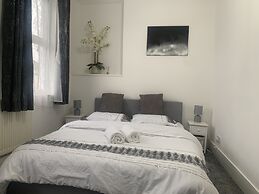 Modern 3bed Garden House in Croydon, London ,uk