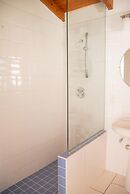 Romantic Retreat 43B