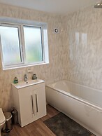 Charming 5 Bedroom House in Bexley