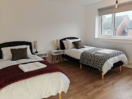 Charming 5 Bedroom House in Bexley